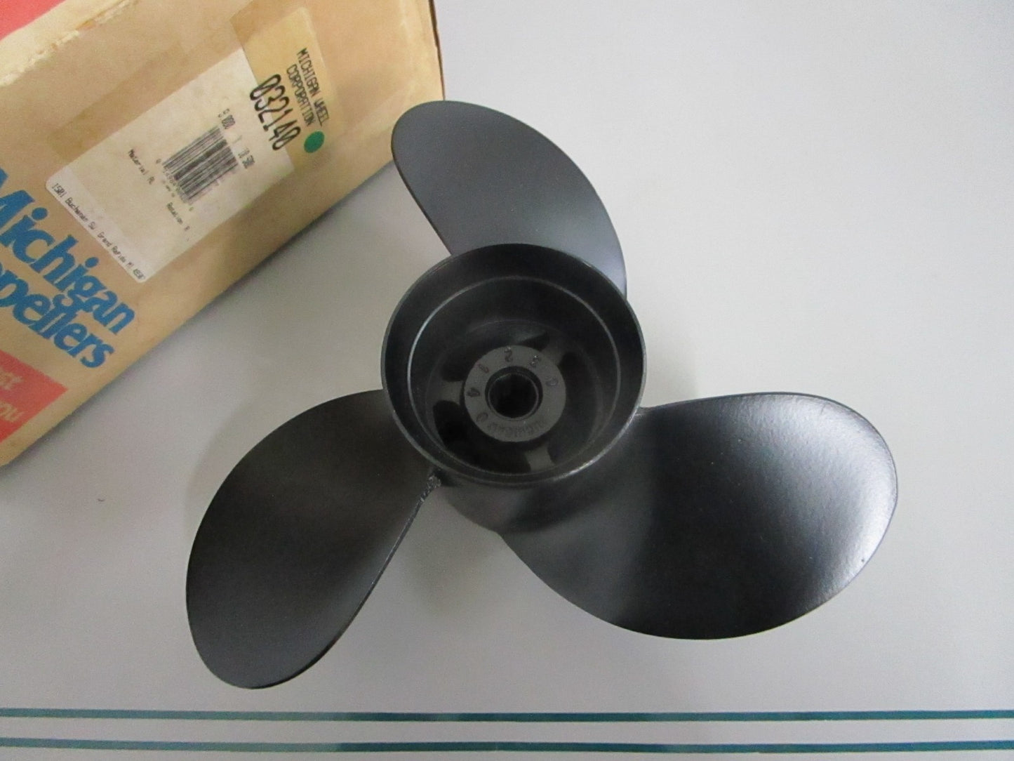 NEW 032140 Michigan Wheel 9 × 10.5 Propeller 0820