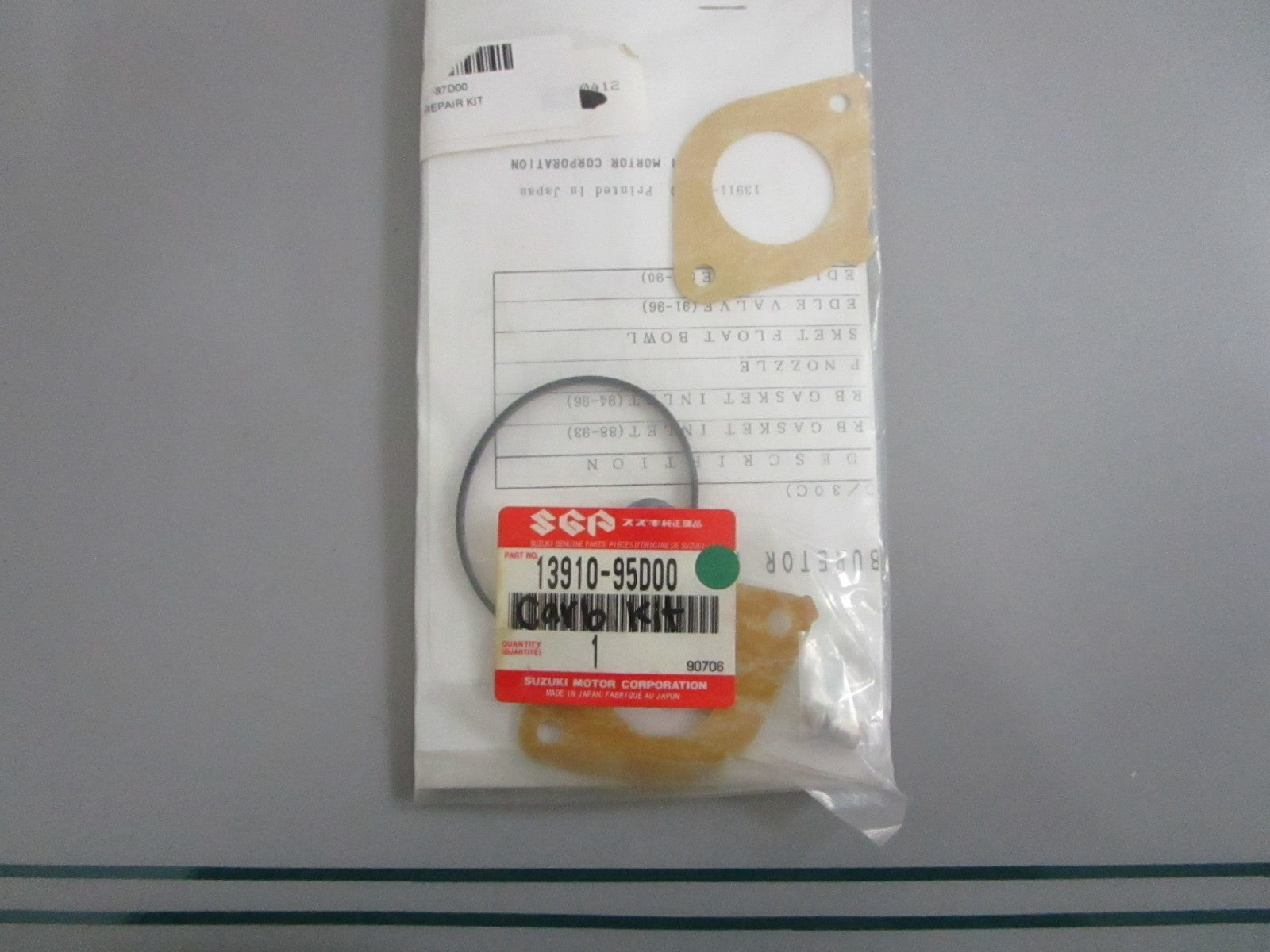 NEW OEM 13910-95D00 Suzuki Carburetor Kit 0820