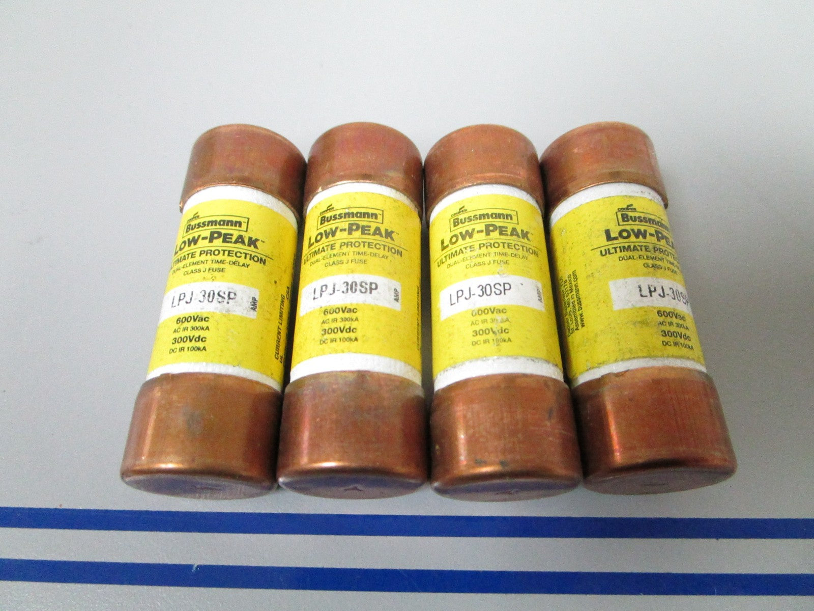 NEW OEM LPJ-30SP Bussman Low-Peak Dual Element Time Delay Class J Fuse (4) 0720