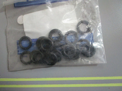 *NEW OEM* 0820 Volvo Penta Sealing Kit 3861291