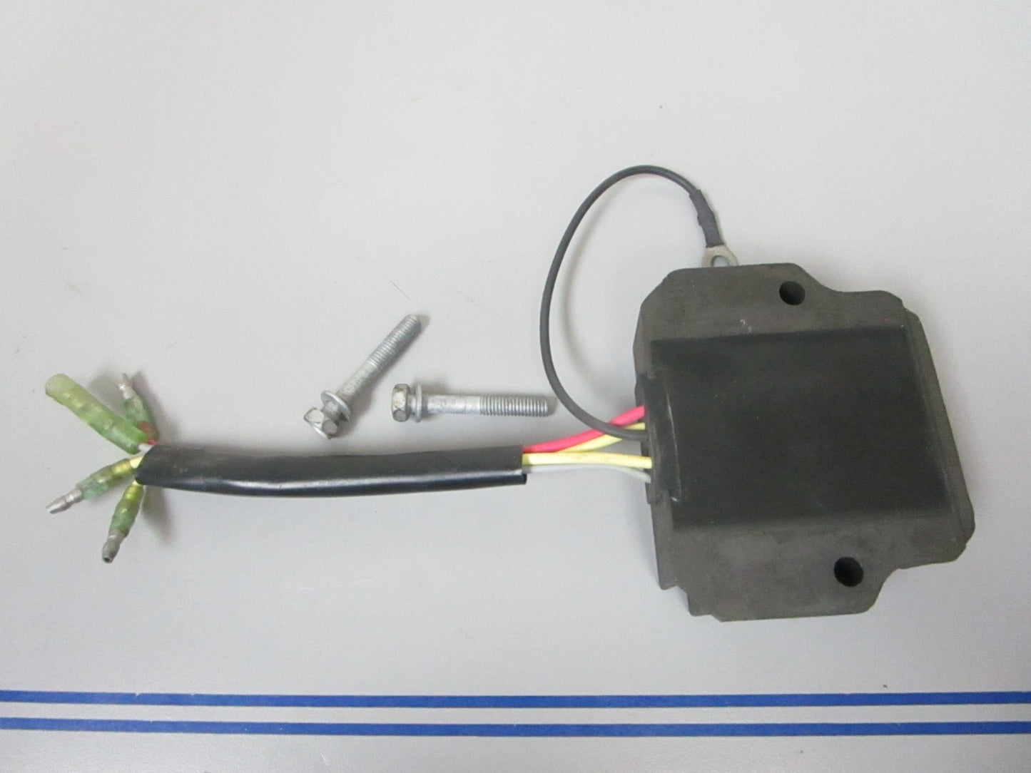 *NEW OEM* 0720 Yamaha Regulator Rectifier 65W-81960-10-00 65W-81960-00-00