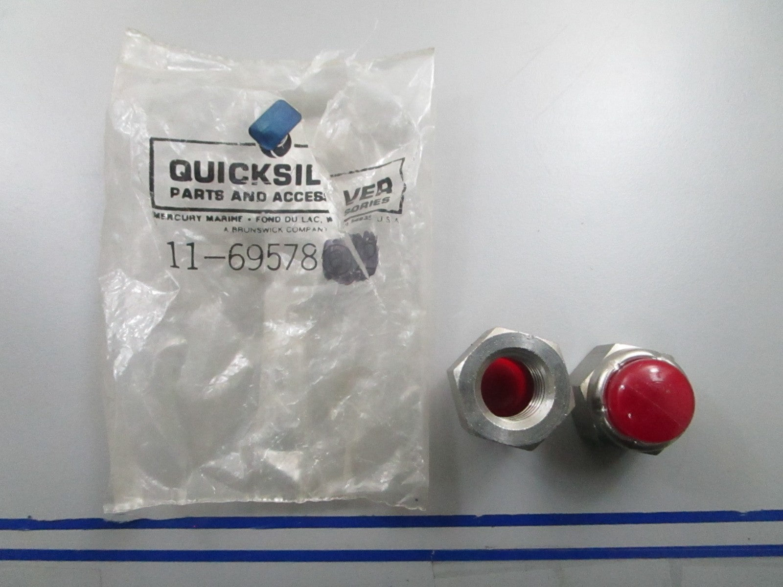*NEW OEM* (LOT OF 2) 0810 Mercury Quicksilver Propeller Nut 11-69578