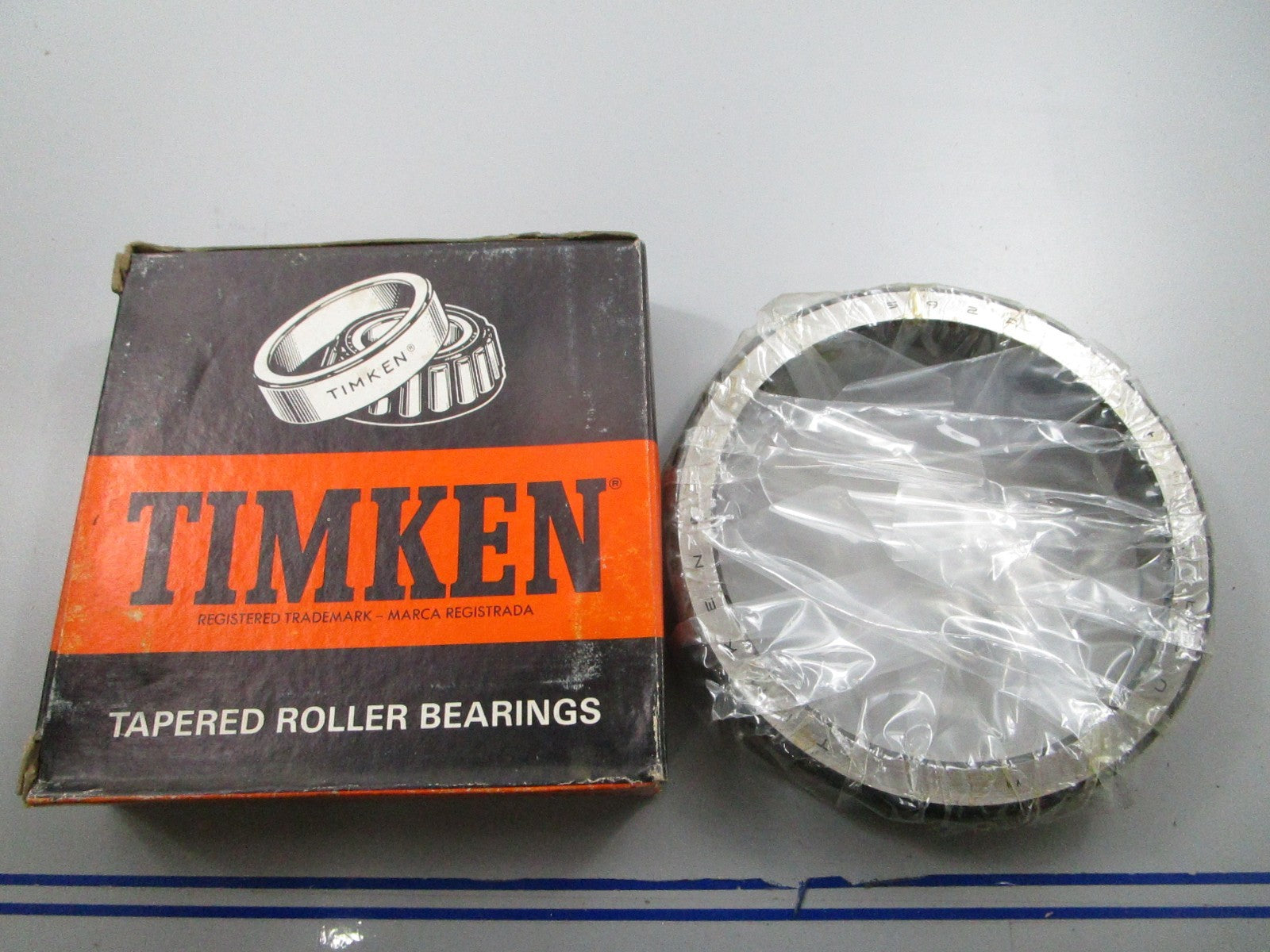 *NEW OEM* 0720 Timken Tapered Roller Bearing Cup 592A