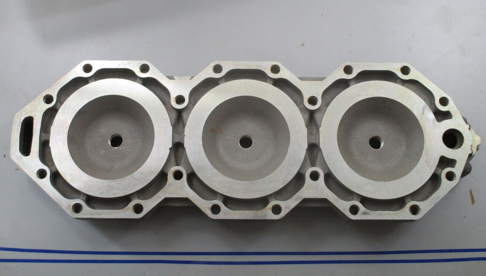 *NEW OEM* 0820 OMC Johnson Evinrude 1989-1992 185 200 225HP Cylinder Head 397860