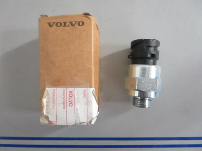 *NEW OEM* 0820 Volvo Penta Pressure Switch 21202753