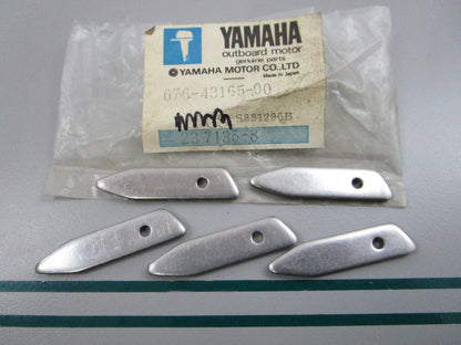 NEW OEM (LOT OF 5) 676-43165-00 Yamaha Tilt Lock Stopper 0810