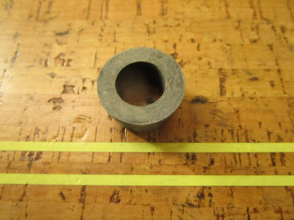 *NEW OEM* 0810 OMC Johnson Evinrude Rubber Bushing Grommet 122406 0122406