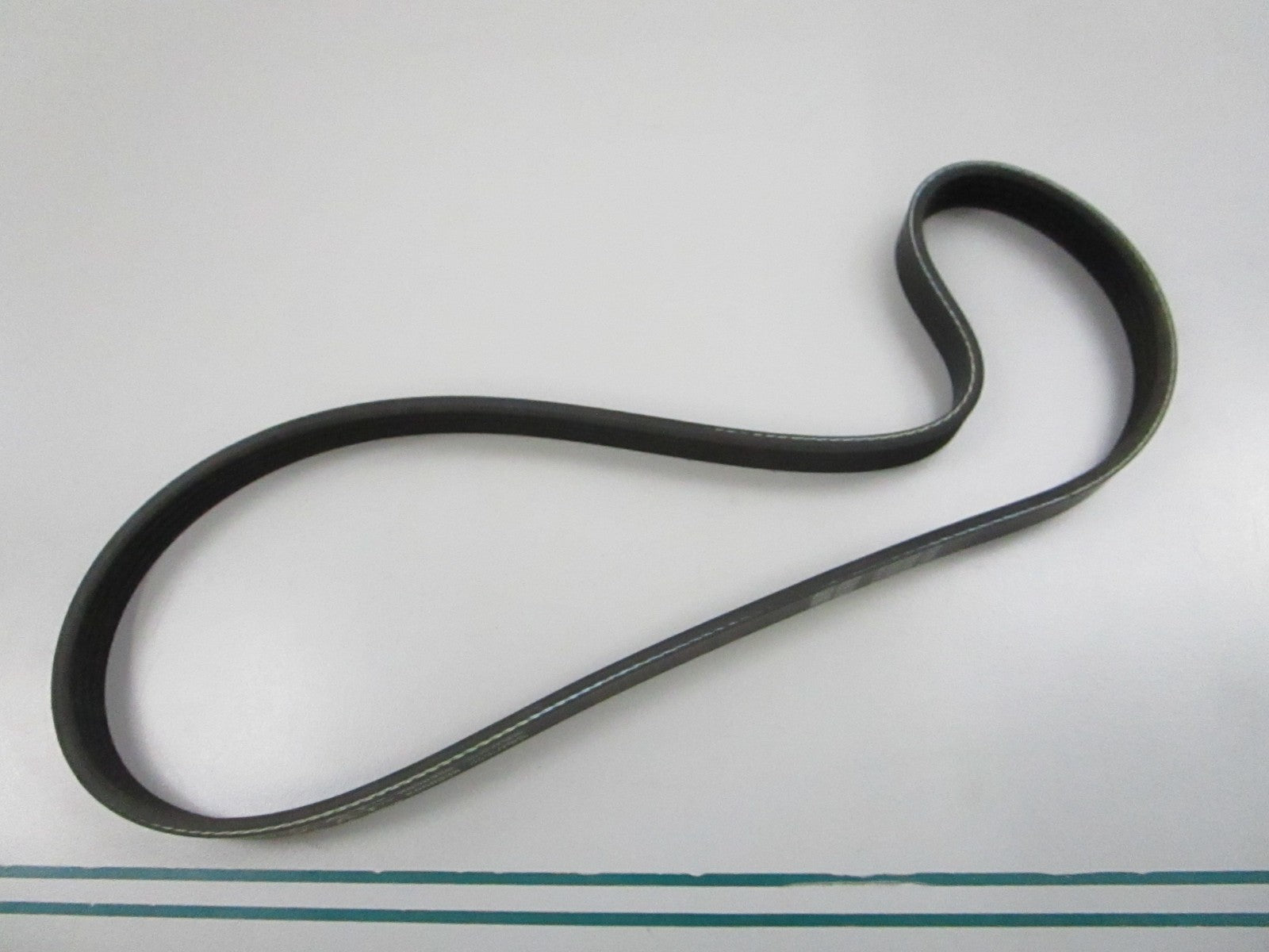 Gates NEW Micro-V Serpentine Belt K050335 5-Rib 34" 0810