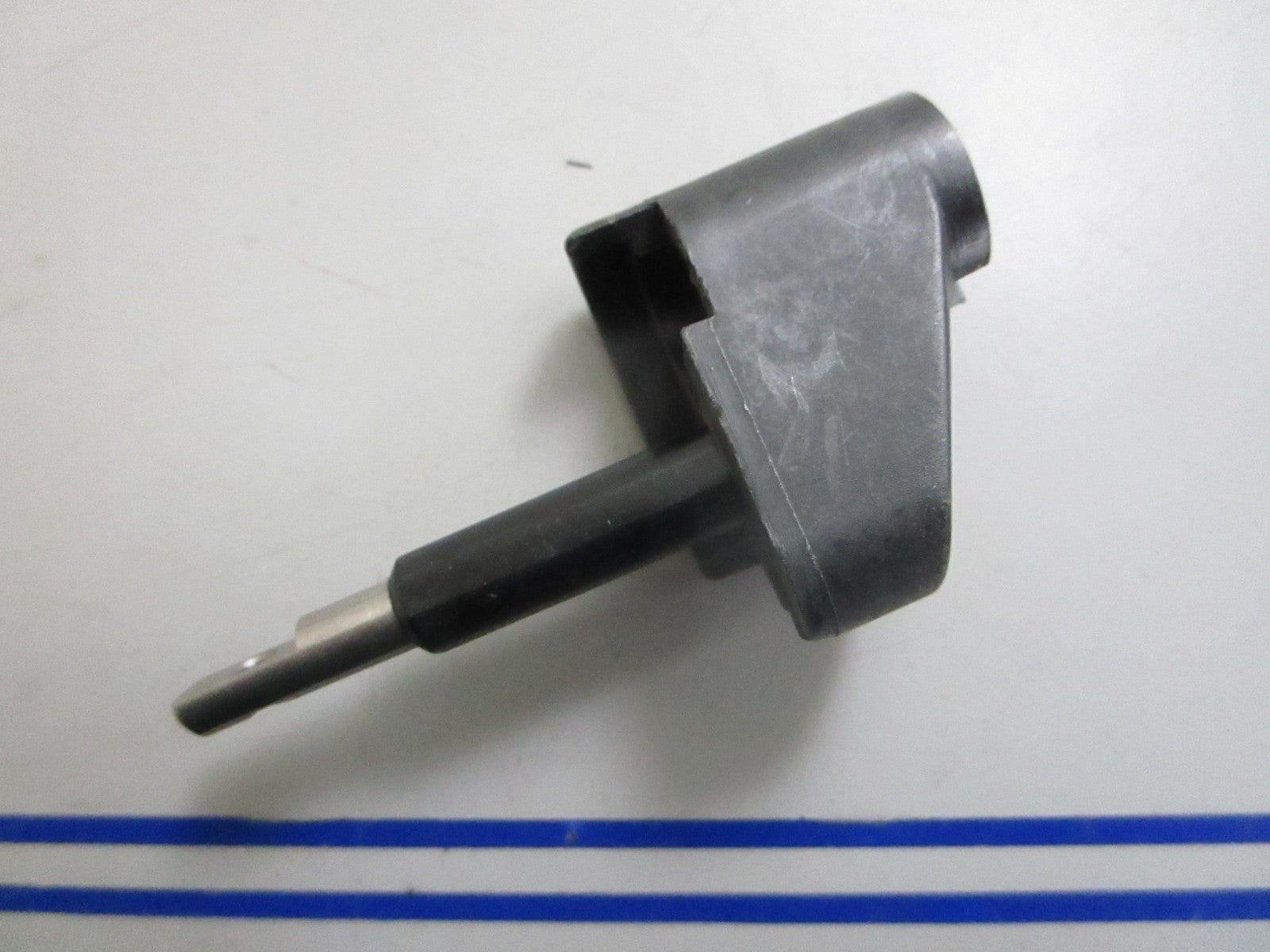 *NEW OEM* 0820 OMC Johnson Evinrude Detent Shaft 396927 0396927