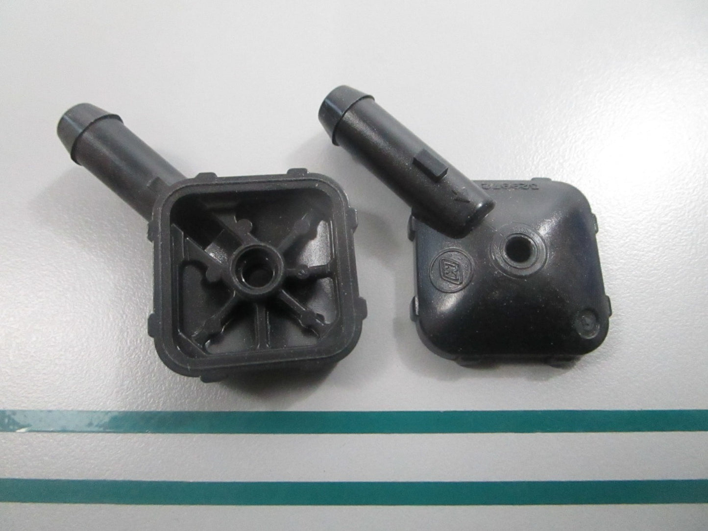 NEW OEM (LOT OF 2) 329972 0329972 OMC Johnson Evinrude Cap 0810