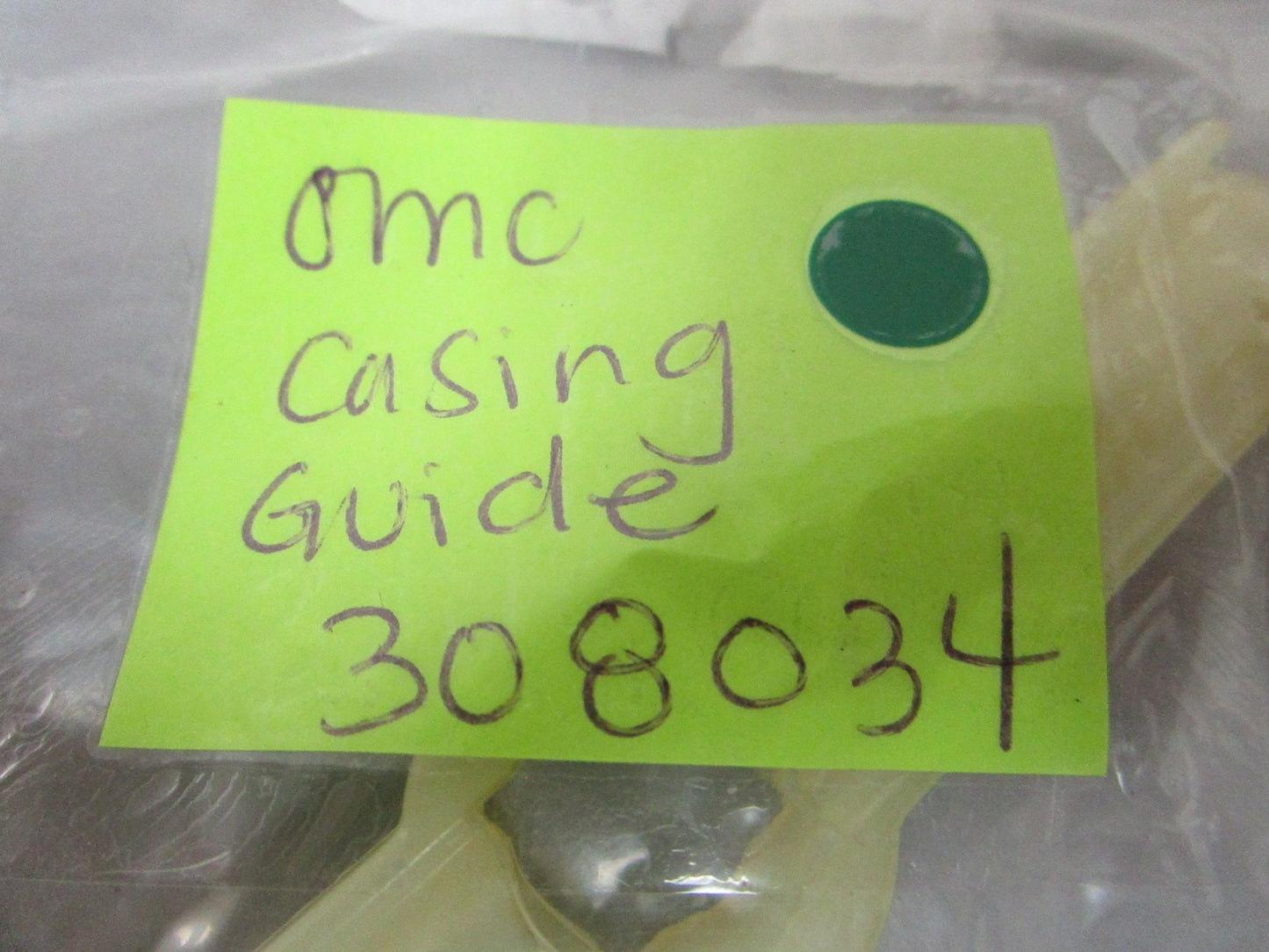NEW OEM 308034 0308034 OMC Johnson Evinrude Casing Guide 0810