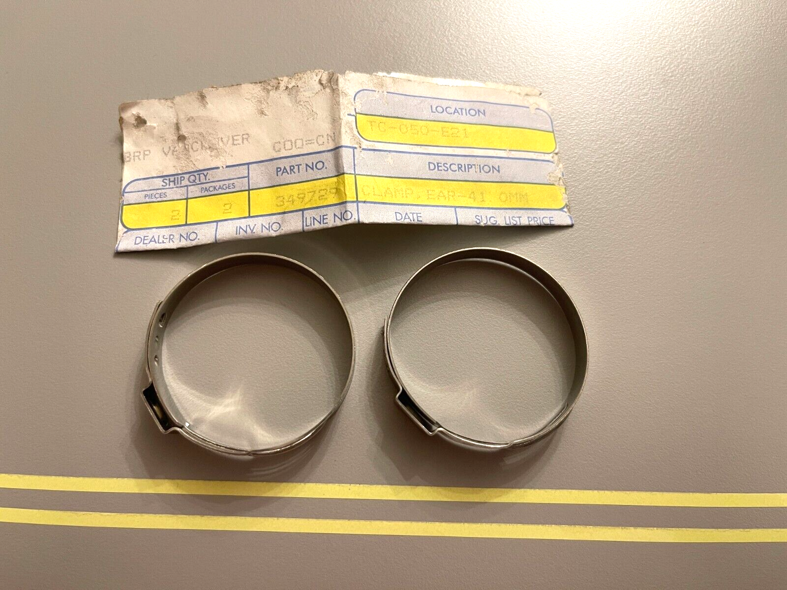 *NEW OEM* (LOT OF 2) 0750 OMC Johnson Evinrude 41.0MM EAR CLAMP 349729 0349729