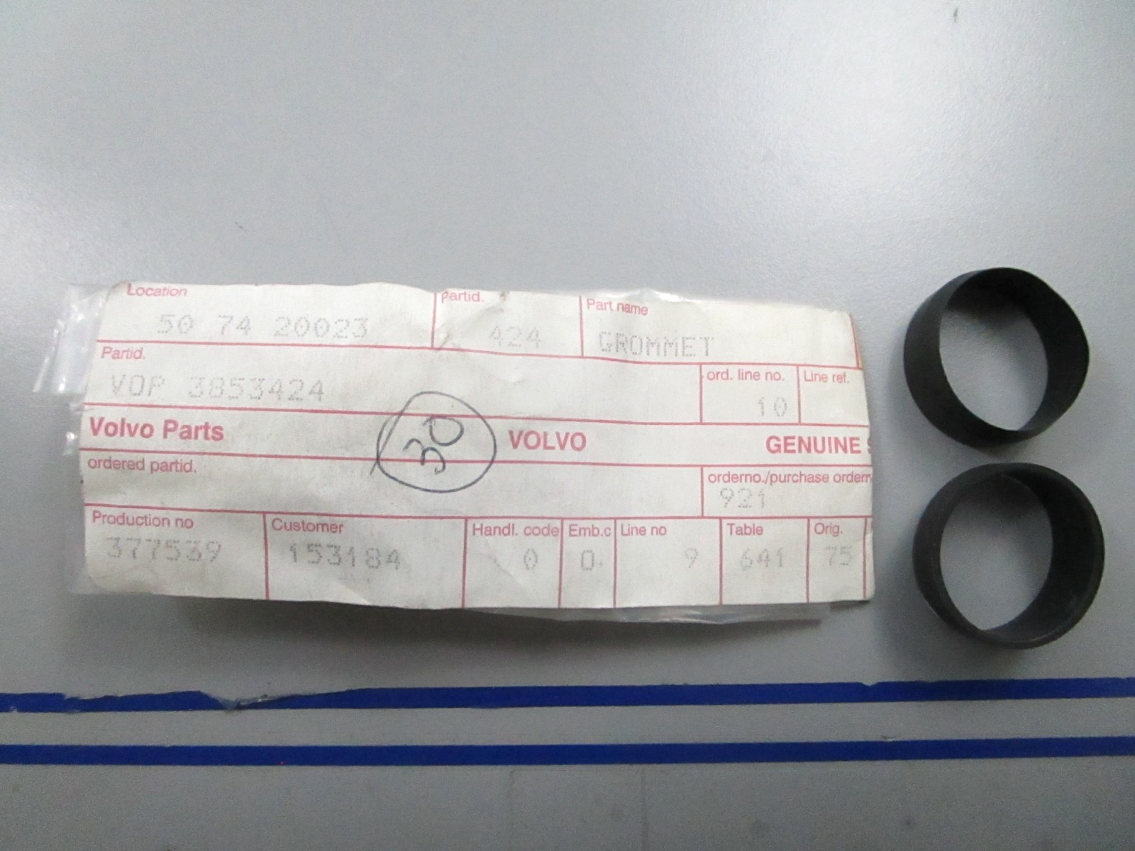 *NEW OEM* (LOT OF 2) 0810 Volvo Penta Grommet 3853424