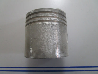 *NEW OEM* 0820 OMC Johnson Evinrude Piston 380568 0380568 311748