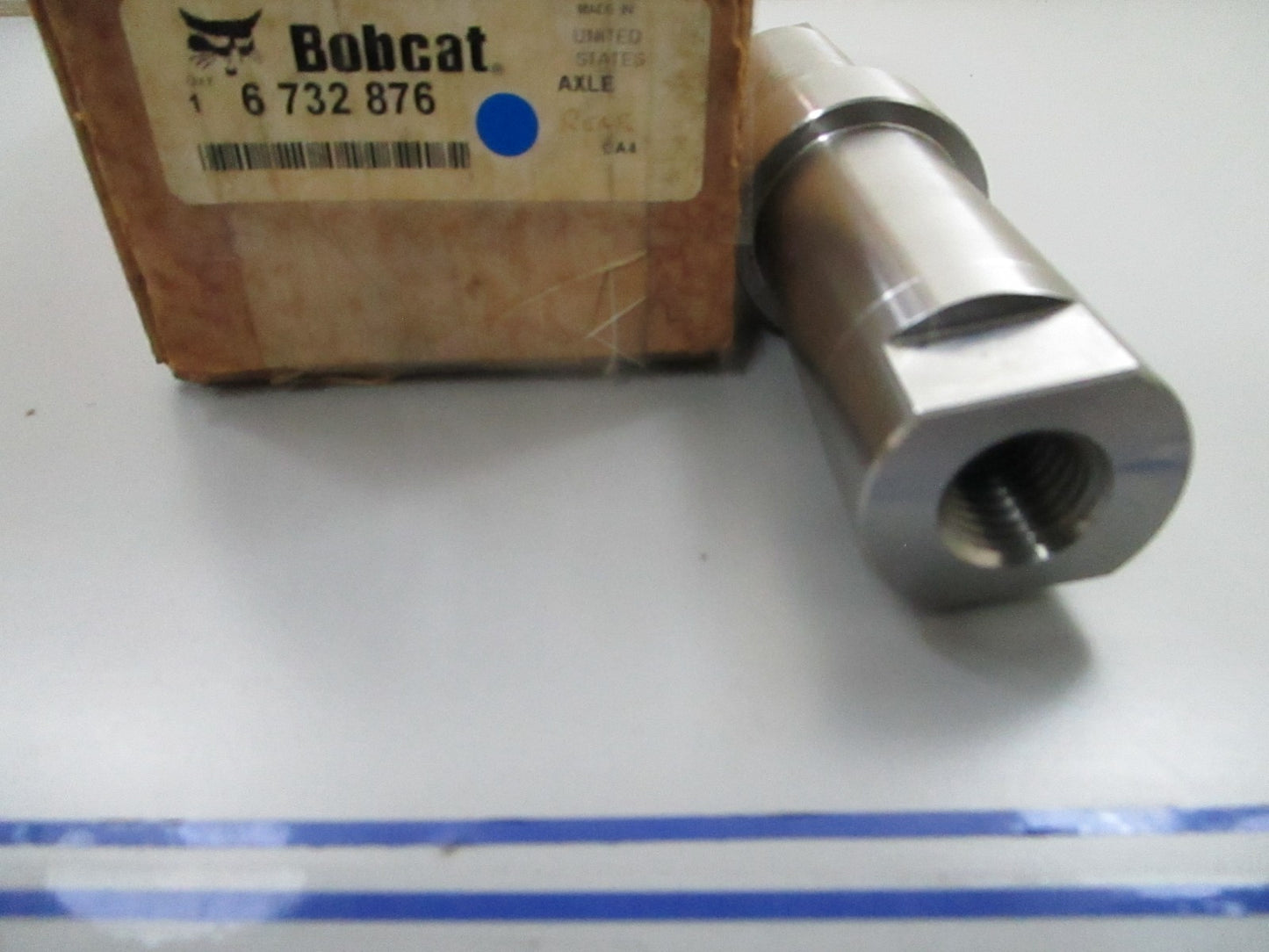 *NEW OEM* 0810 Bobcat Axle 6732876