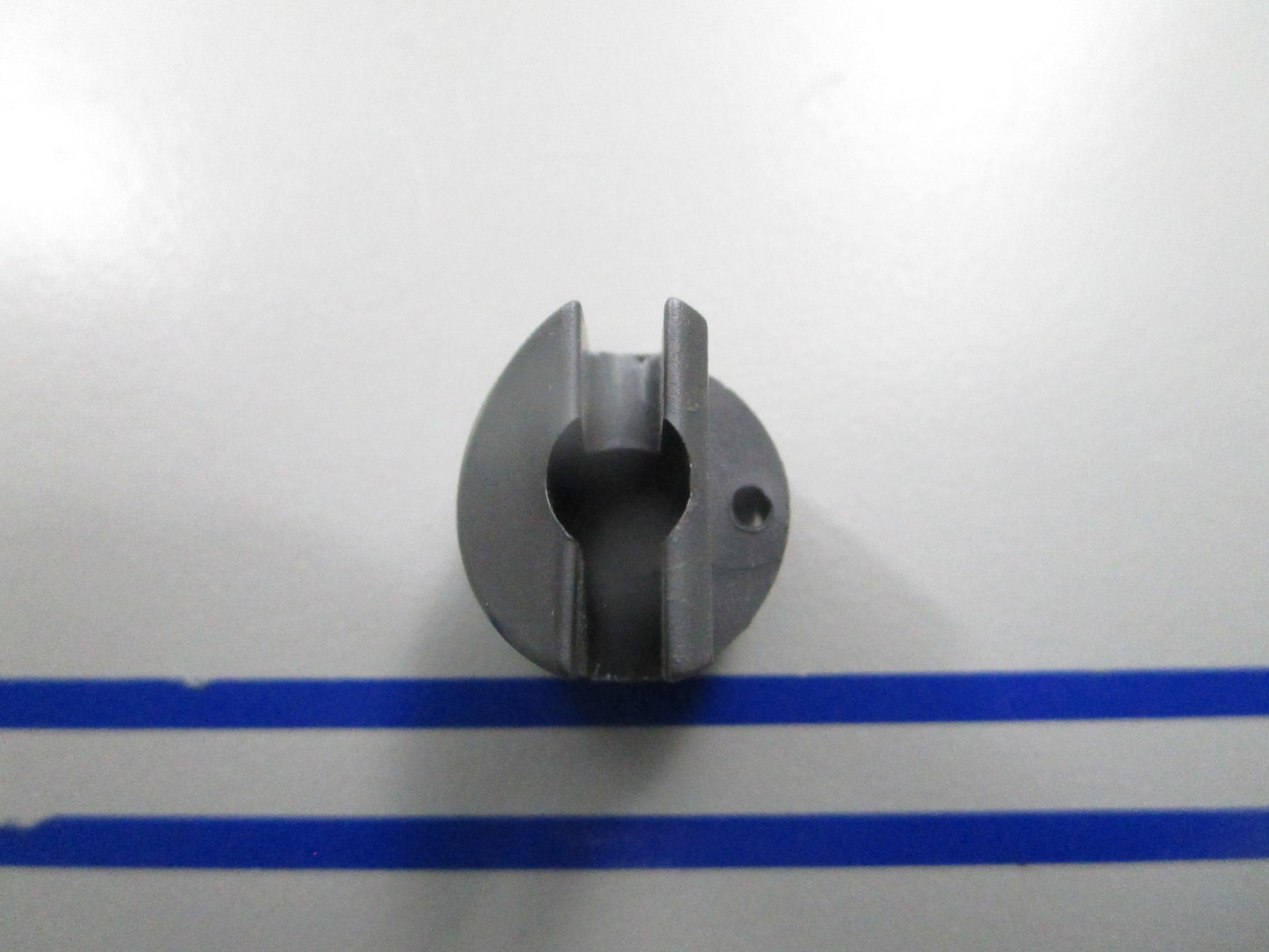 *NEW OEM* 0810 Mercury Quicksilver Retainer F286737-1