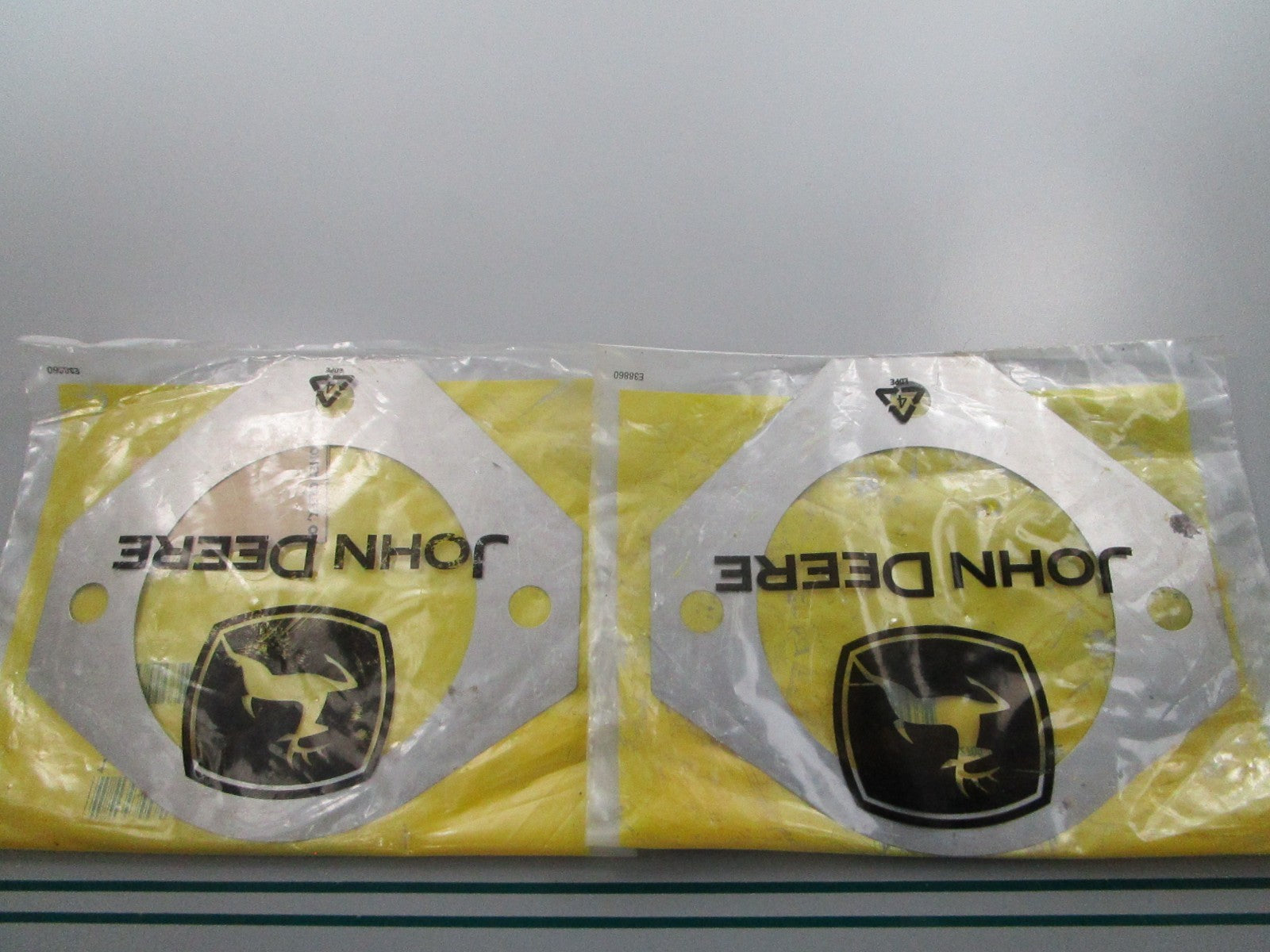 NEW OEM (LOT OF 2) T121378 John Deere Shim 0810