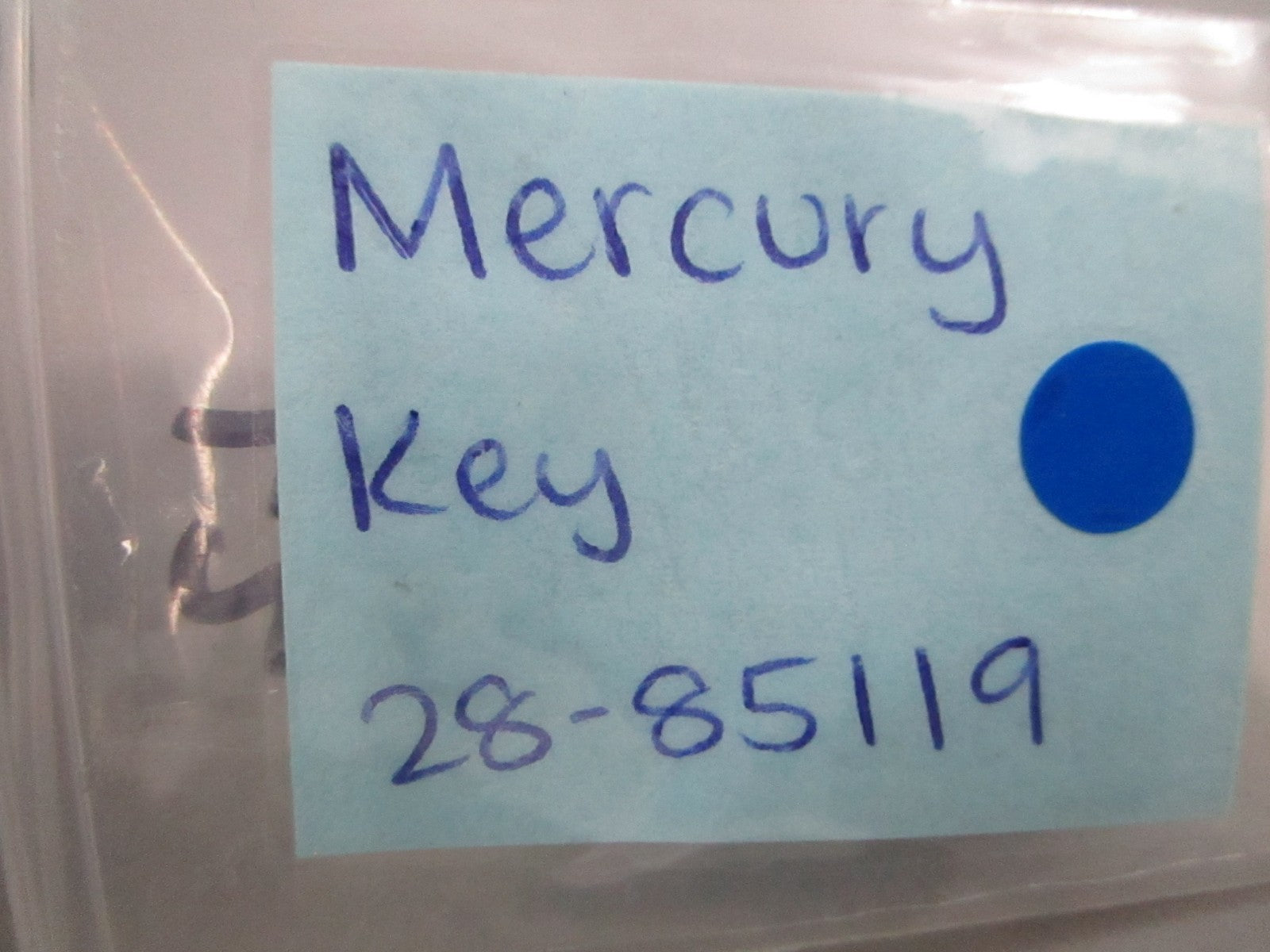 *NEW OEM* (LOT OF 2) 0810 Mercury Quicksilver Key 28-85119