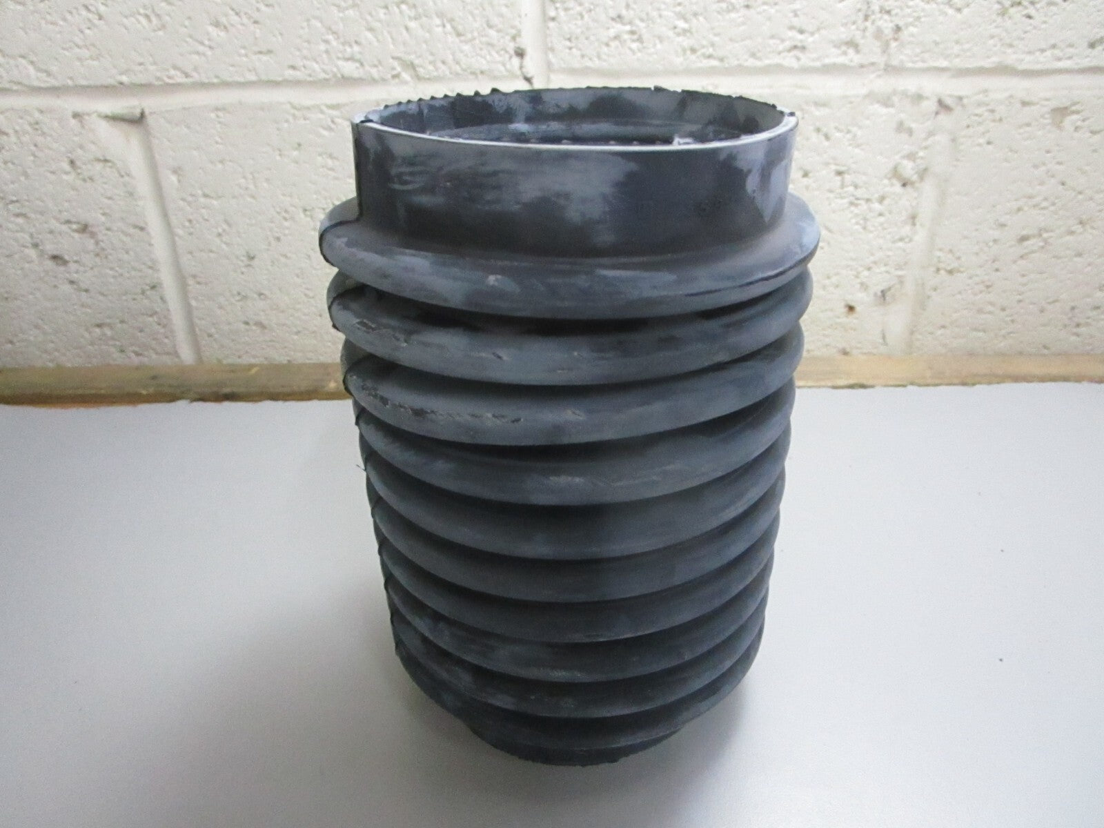 *NEW OEM* 0810 Volvo Penta Bellows Kit 876633