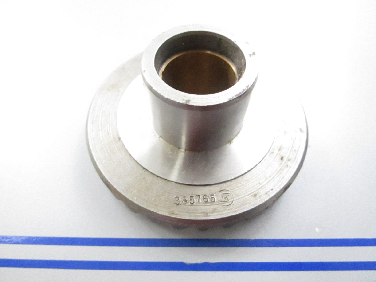 *NEW OEM* 0810 OMC Johnson Evinrude 32T Gear 385765 0385765