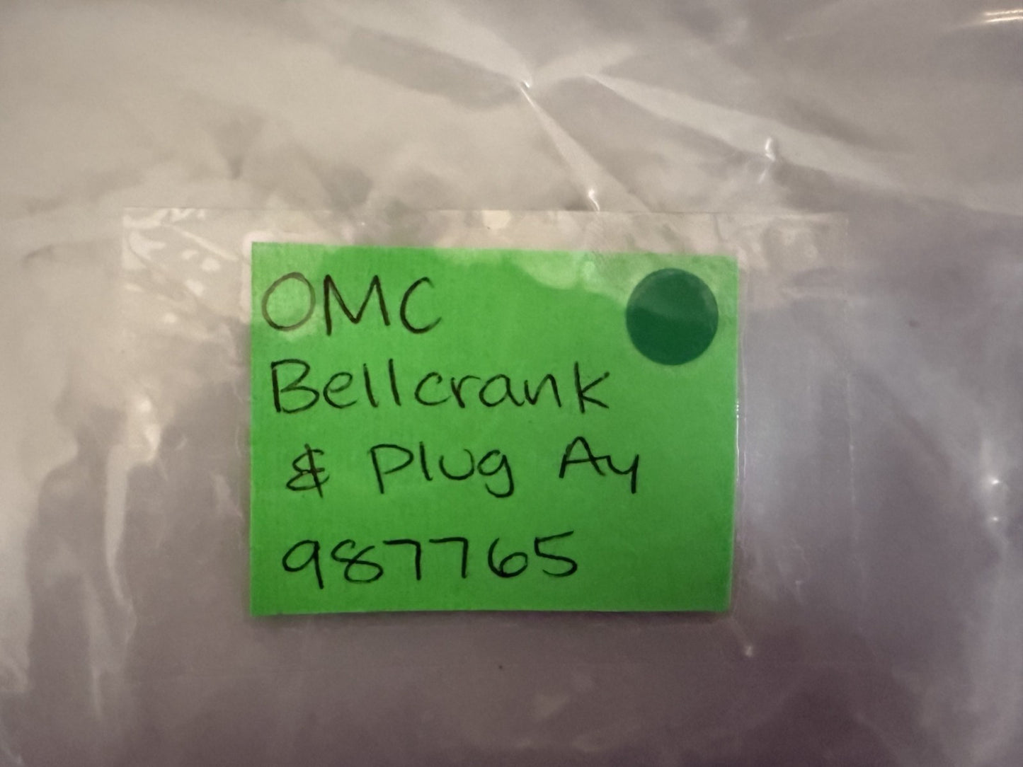 NEW OEM 987765 0987765 OMC Johnson Evinrude Bellcrank & Plug Assy 0820