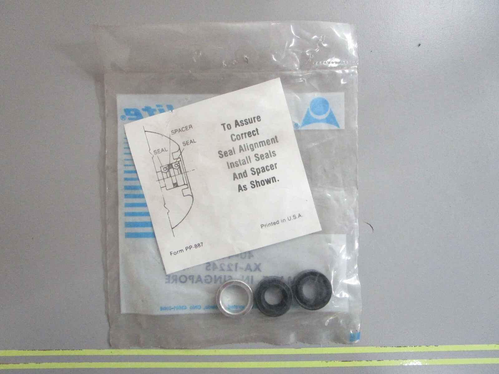 *NEW OEM* 0810 OMC Johnson Evinrude Seal Kit Assembly 393429 0393429