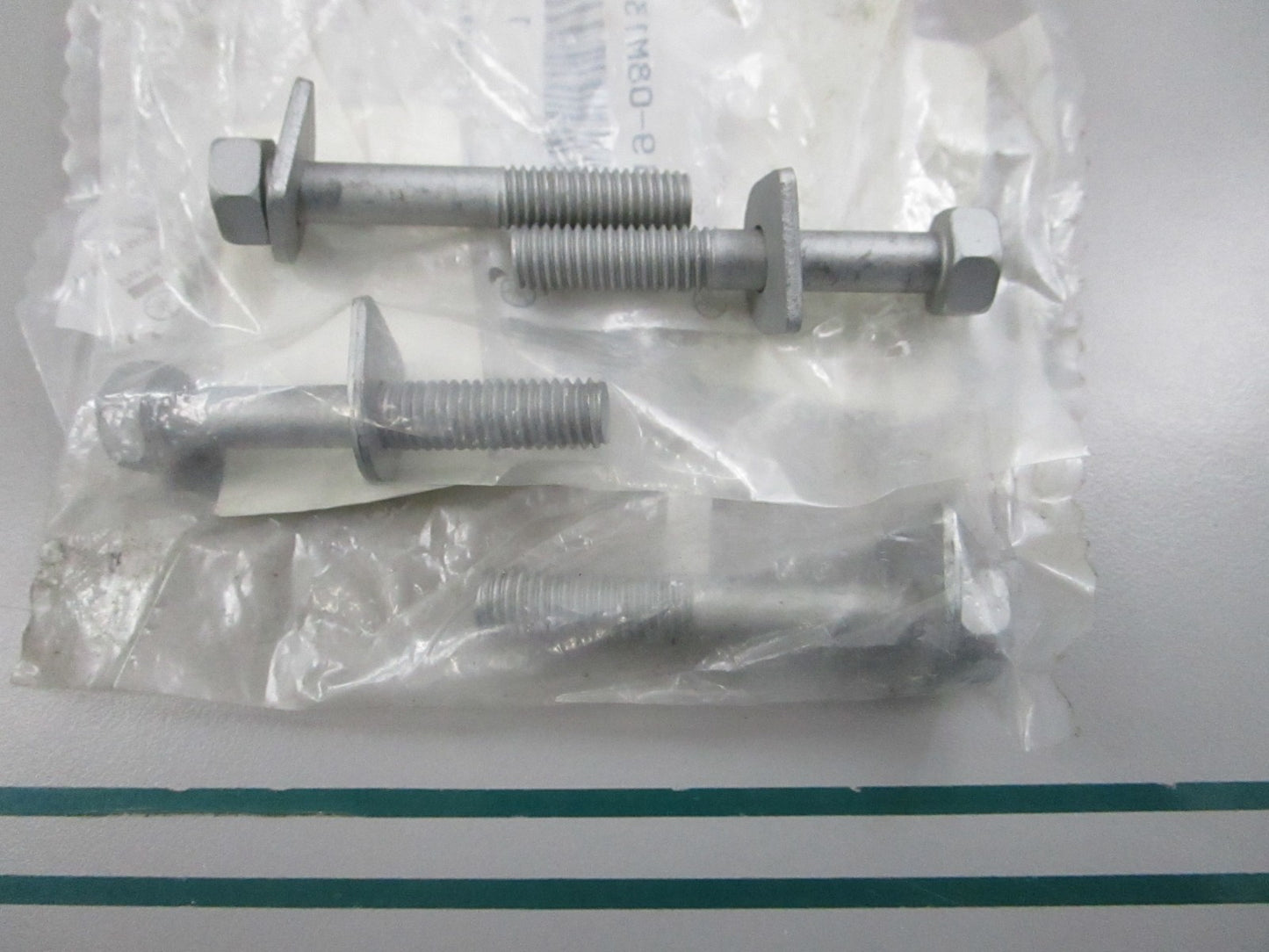 NEW OEM (LOT OF 4) 90119-08M13-00 Yamaha Bolt 0810
