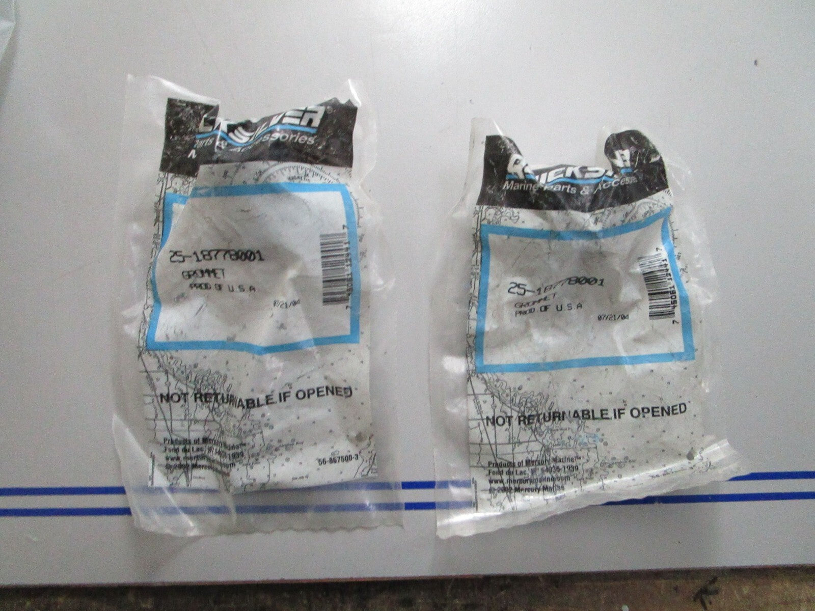 *NEW OEM* (LOT OF 2) 0770 Mercury Quicksilver Grommet 25-18778001