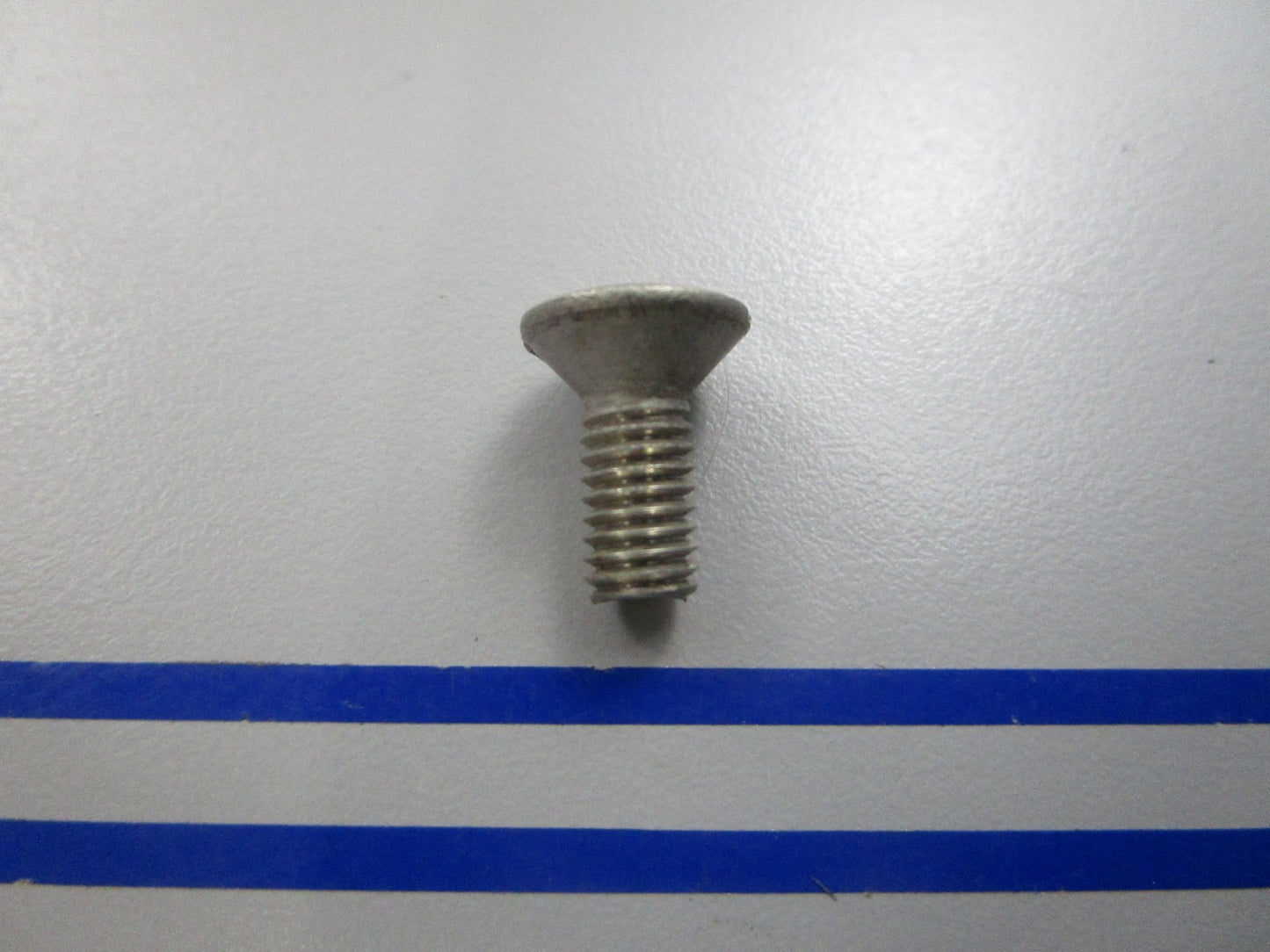 NEW OEM 10-82164M Mercury Mariner Screw Bolt 0810