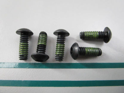 NEW OEM (LOT OF 5) 10200698 Harley Davidson Screw 0810
