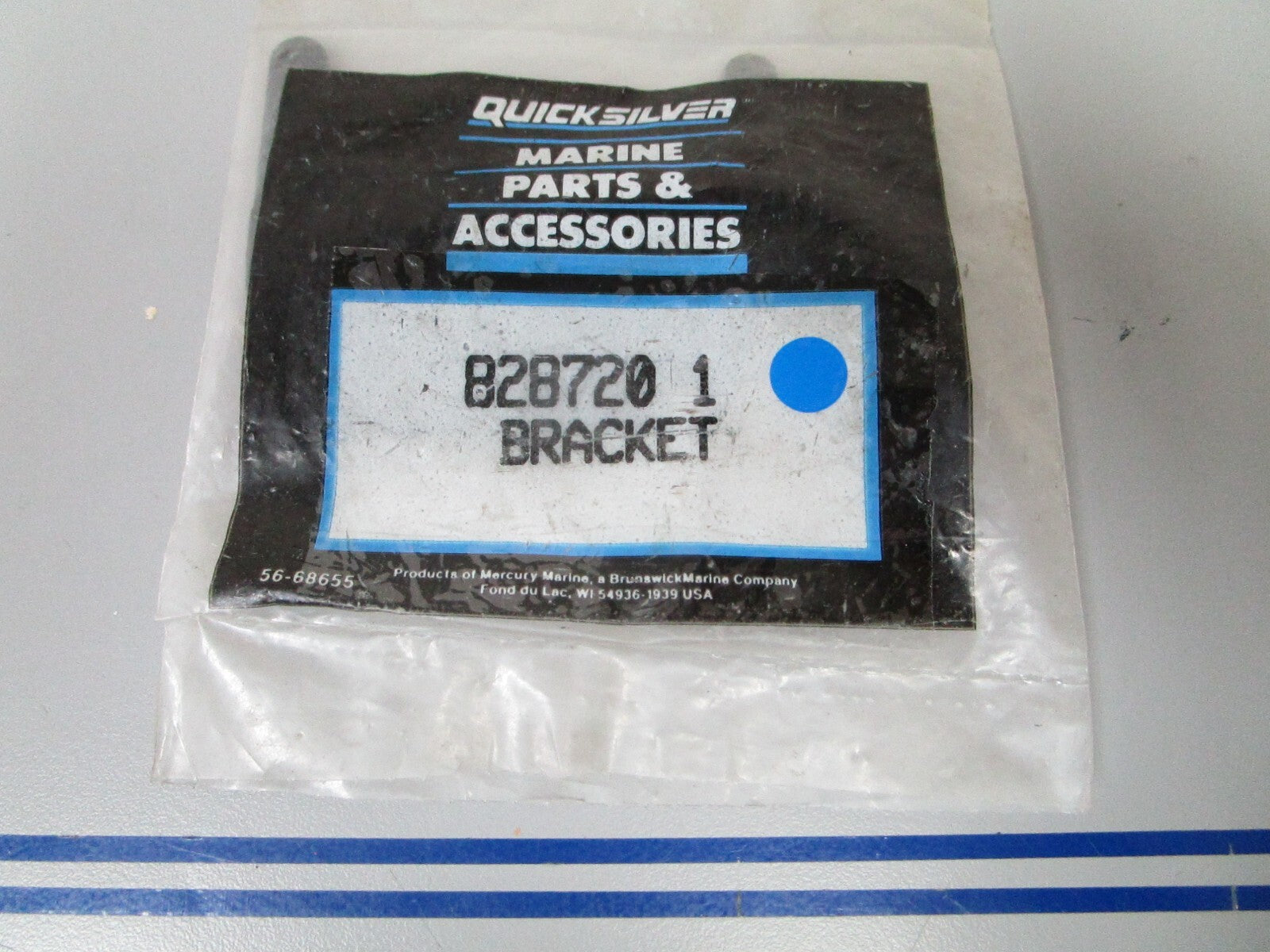 *NEW OEM* 0810 Mercury Quicksilver Bracket 8287201