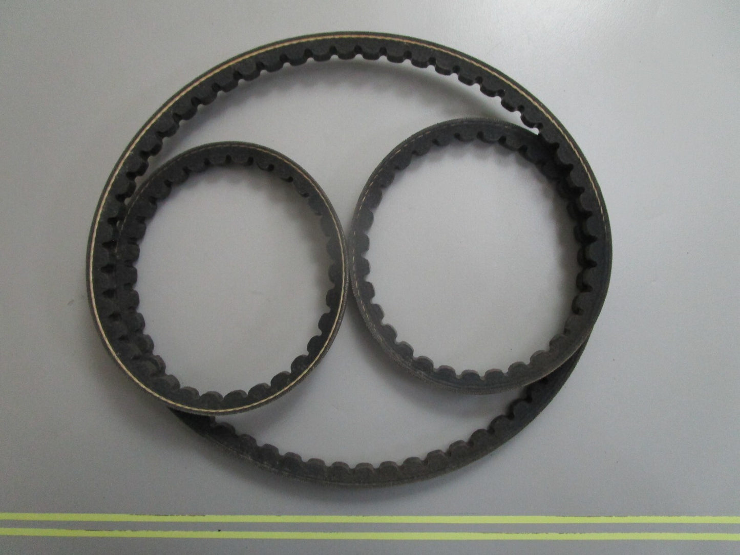 *NEW OEM* 0820 Volvo Penta V-Belt 978547