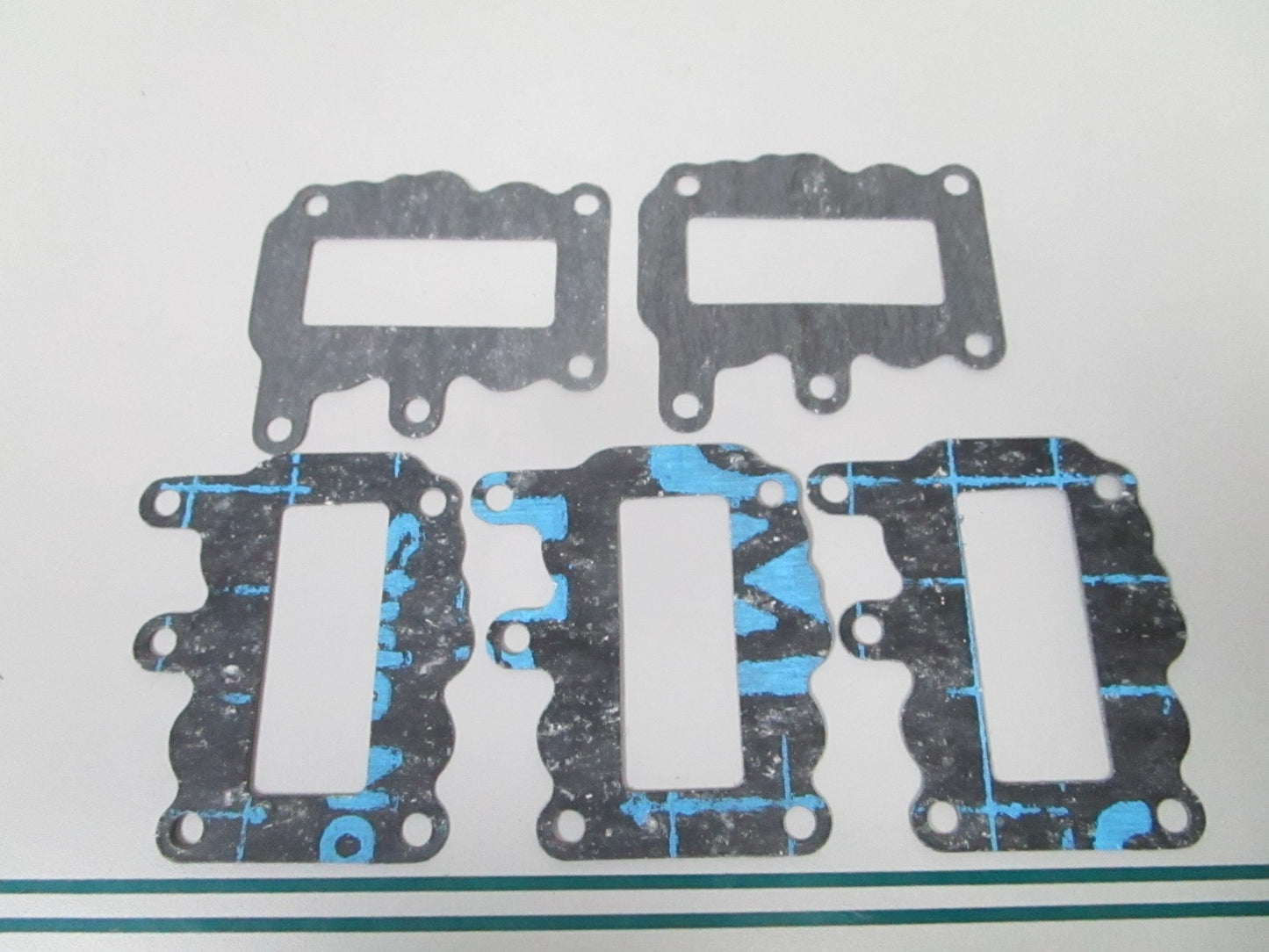 NEW OEM (LOT OF 5) 309658 0309658 OMC Johnson Evinrude Leaf Plate Gasket 0810