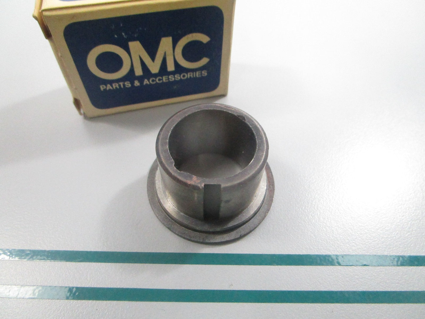 NEW OEM 303380 0303380 OMC Johnson Evinrude Front Gear Bearing 0810