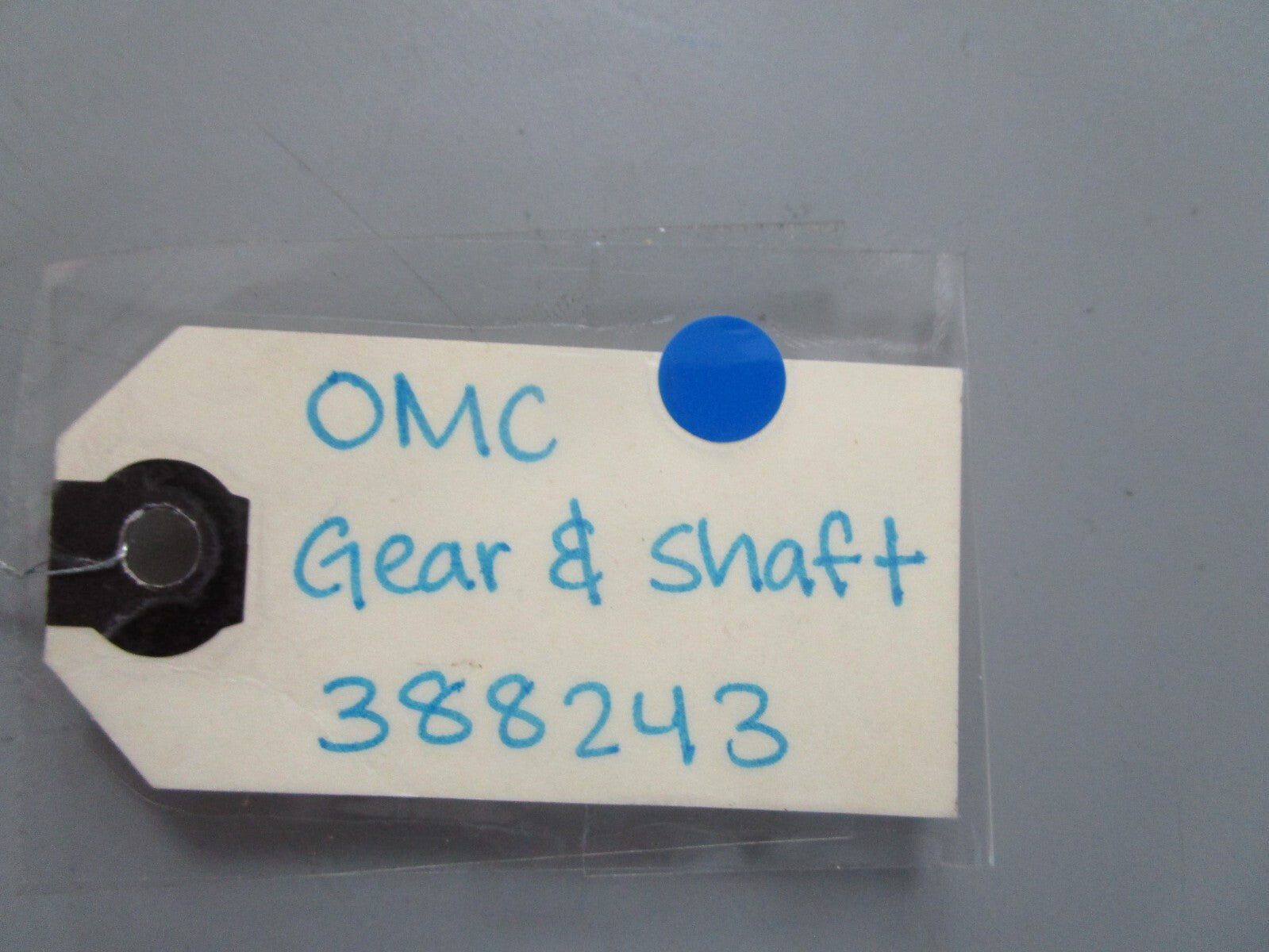 *NEW OEM* 0810 OMC Johnson Evinrude Gear & Shaft 388243 0388243