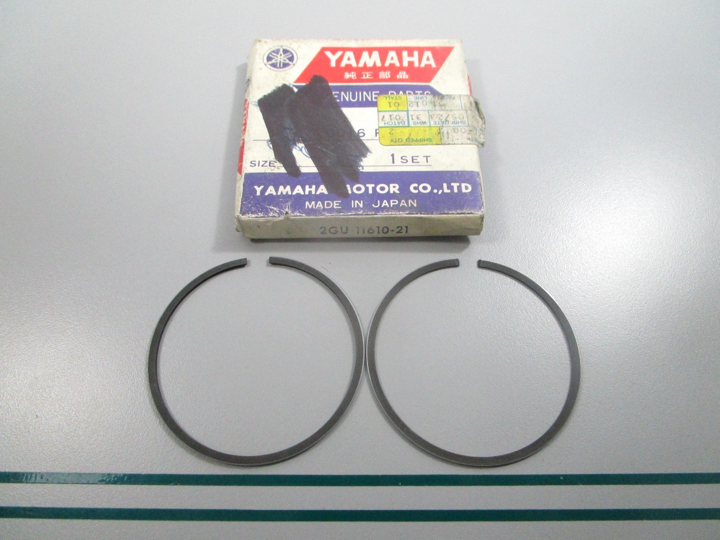 NEW OEM 2GU-11610-21-00 Yamaha Piston Ring Set 0810