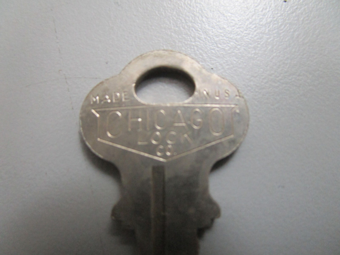 *NEW OEM* 0810 OMC Johnson Evinrude Ignition Key KF35 501550 0501550