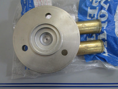 *NEW OEM* 0820 Volvo Penta Sea Water Pump 3812695