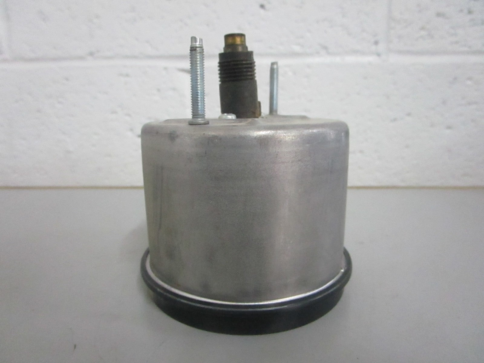 NEW OEM 551AHK-D Stewart-Warner Tachometer 0820