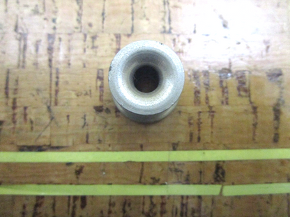 *NEW OEM* 0750 OMC Johnson Evinrude EYEYLET 311462 0311462