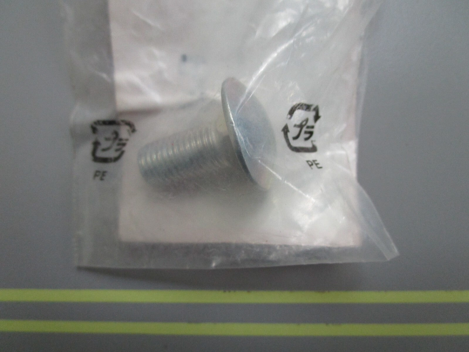 *NEW OEM* 0810 Honda Bolt 90101-770-003