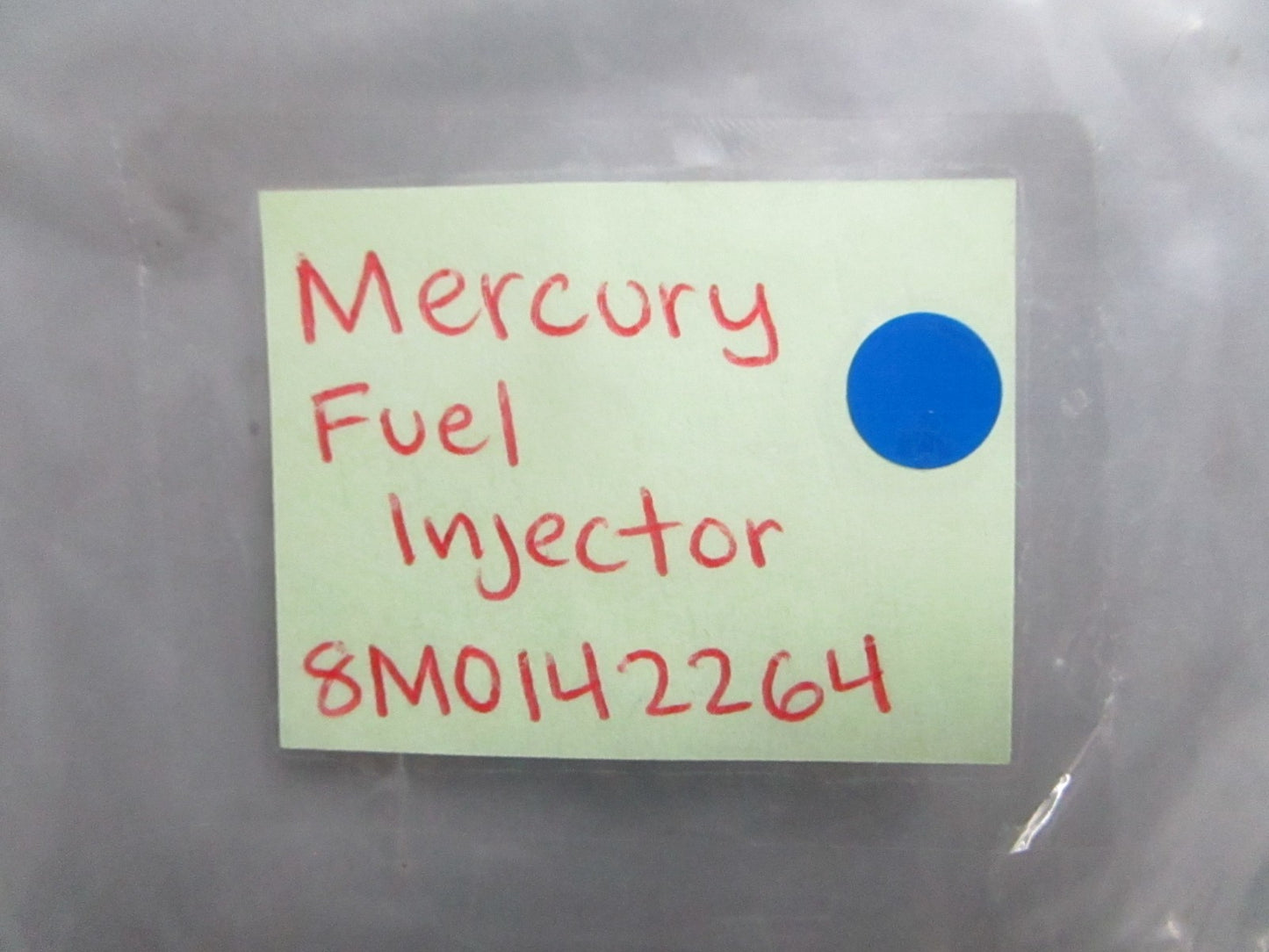 *NEW OEM* 0820 Mercury Quicksilver Fuel Injector 8M0142264