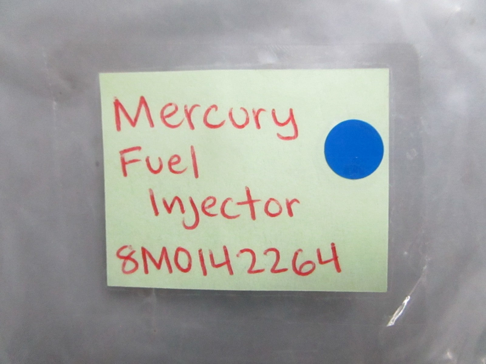 *NEW OEM* 0820 Mercury Quicksilver Fuel Injector 8M0142264