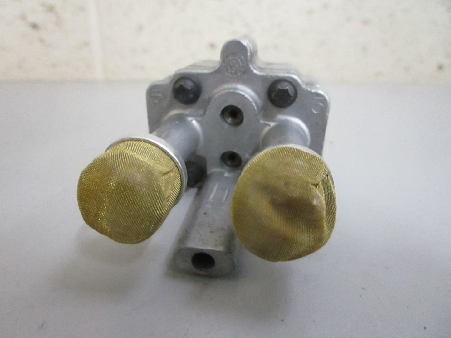 *NEW OEM* 0820 Volvo Penta Pump 3858075