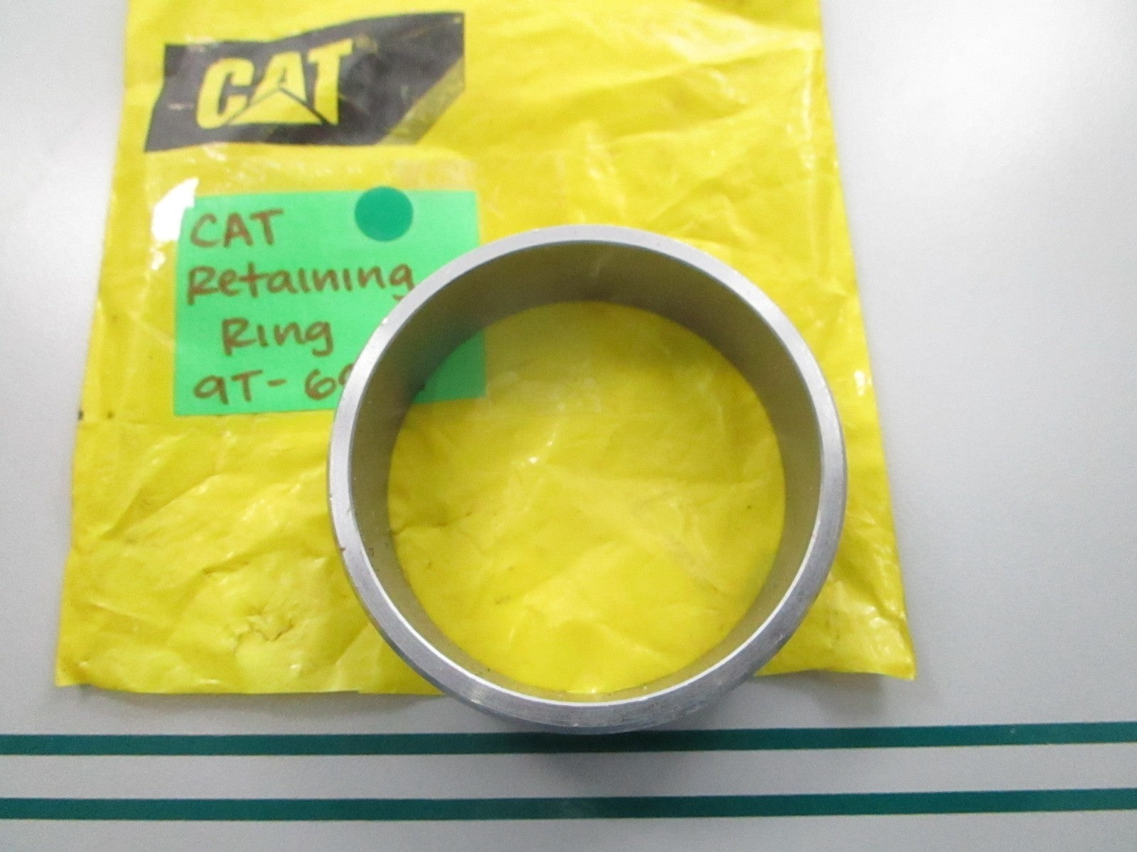NEW OEM 9T-6941 CAT Retaining Ring 0810