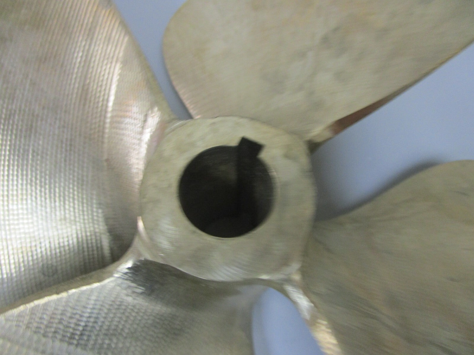 *NEW* 0720 Michigan Wheel 1⅛ SAE 4 Blade 13 x 13 Nibral Propeller 635103