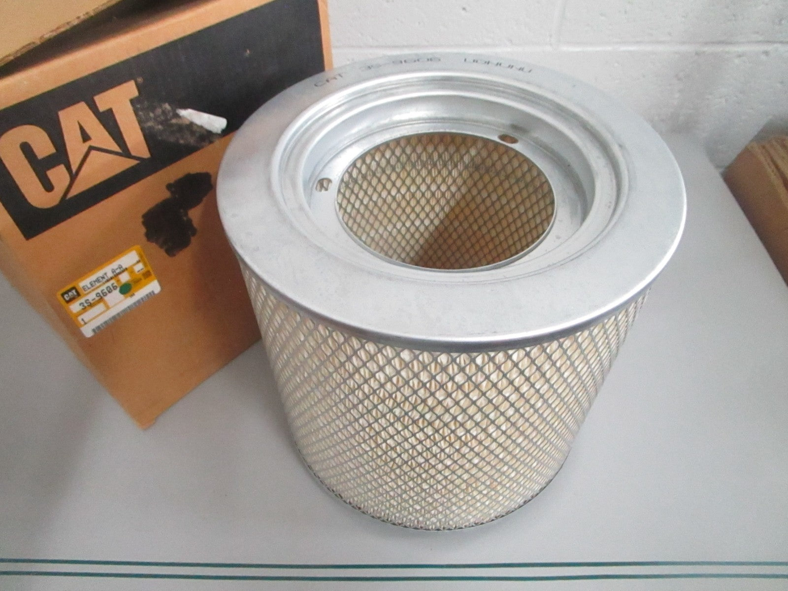 Caterpillar NEW OEM Air Filter Assy 3S-9606 Primary 3304 Engine NOS 0820