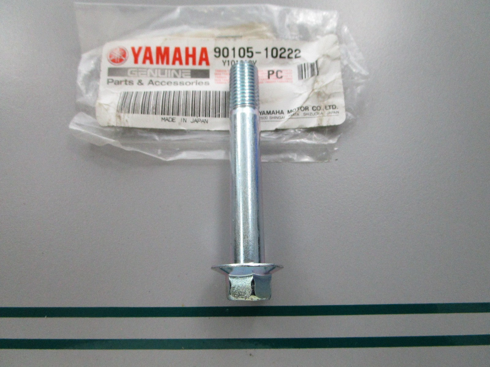 NEW OEM 90105-10222 Yamaha Flange Bolt 0810
