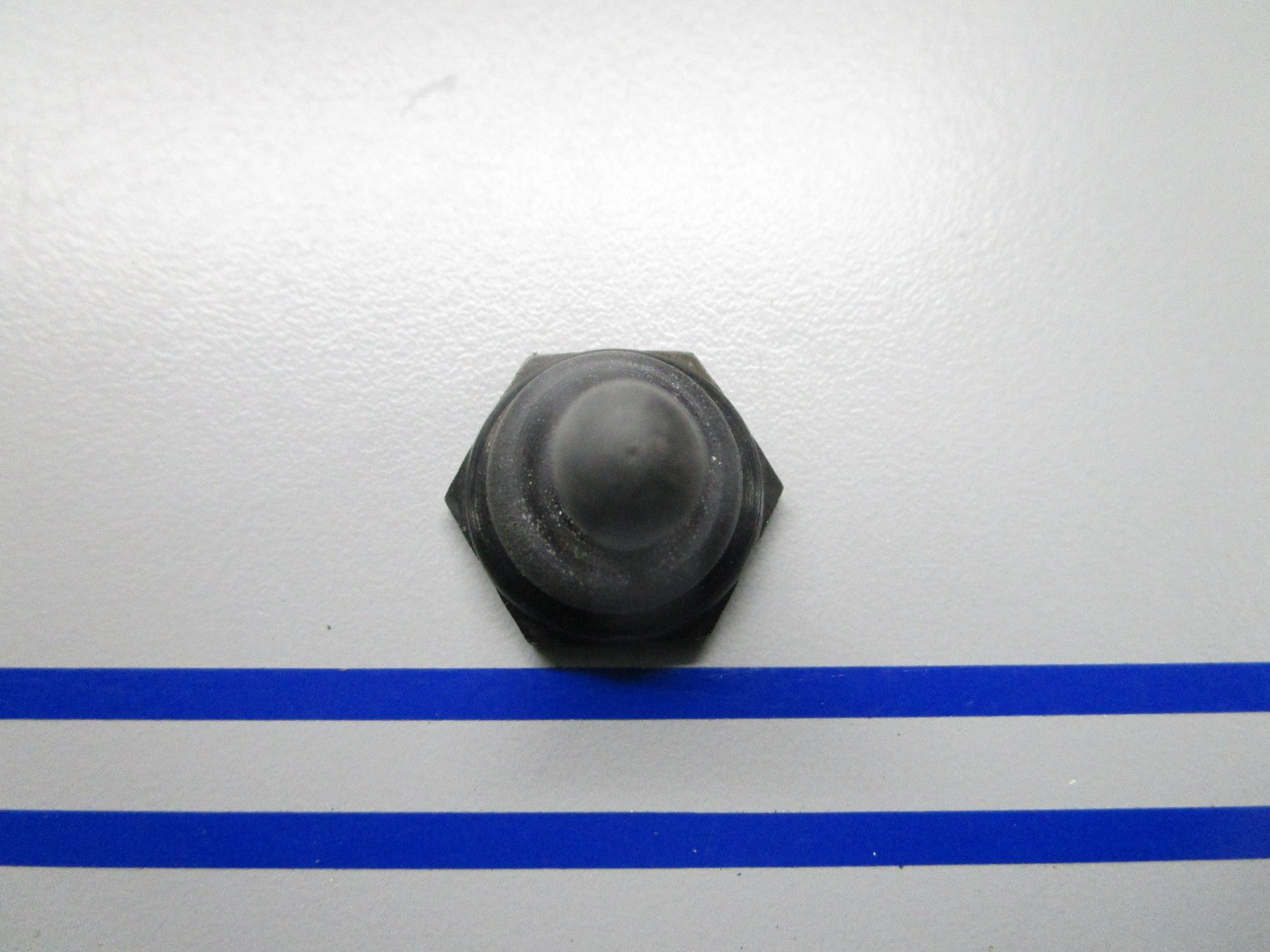*NEW OEM* 0810 Volvo Penta Nut 828743
