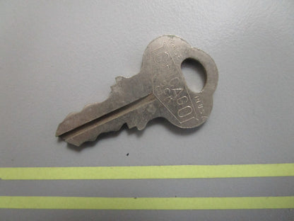 *NEW OEM* 0810 OMC Johnson Evinrude Ignition Key KF86 501601 0501601